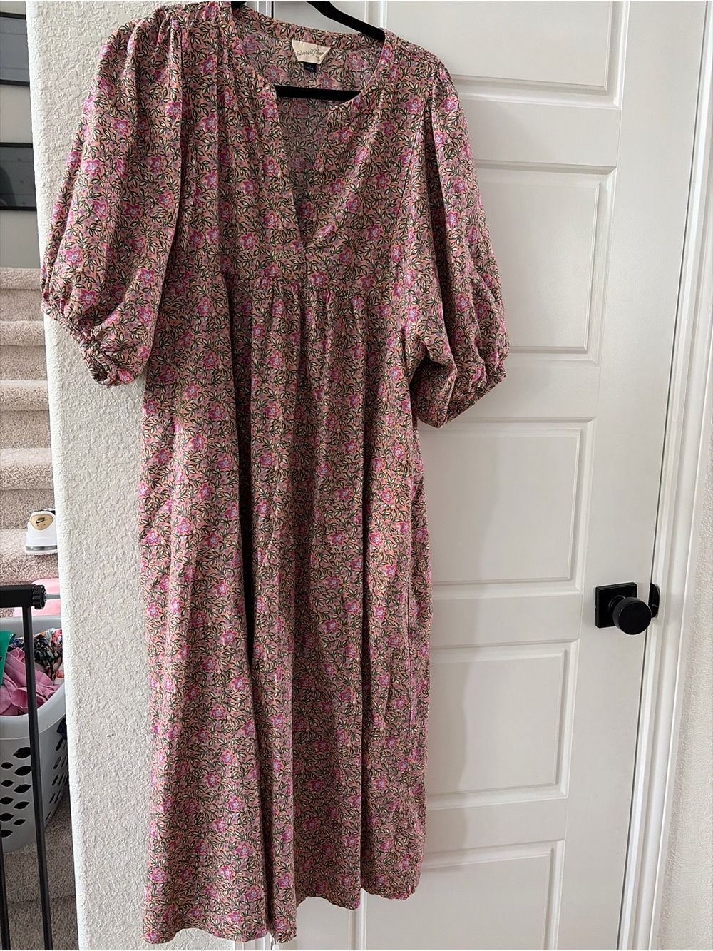 Universal Thread Medium Cottagecore Ditsy Floral Puff Sleeve Midi Dress